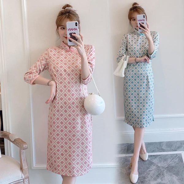 ethnic clothing fat mm large plaid suede dress autumn winter 2021 elegant temperament modern improved cheongsam, Red
ethnic clothing fat mm large plaid suede dress autumn winter 2021 elegant temperament modern improved cheongsam, Red