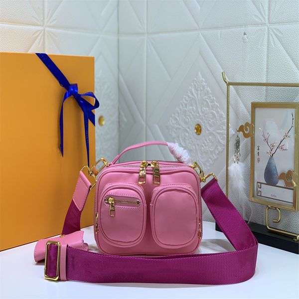 designer bag luxurys men shoulder crossbody purse chest handbag 18cm handbags m59244 m80450
designer bag luxurys men shoulder crossbody purse chest handbag 18cm handbags m59244 m80450