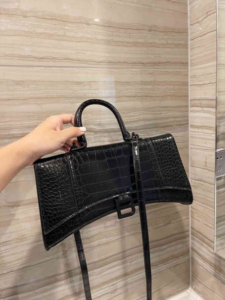 women luxurys designers bags 2021 tb organ chain strip small square litc crossbody bag totes designer handbag purse wallet handbags tote rp9
women luxurys designers bags 2021 tb organ chain strip small square litc crossbody bag totes designer handbag purse wallet handbags tote rp9