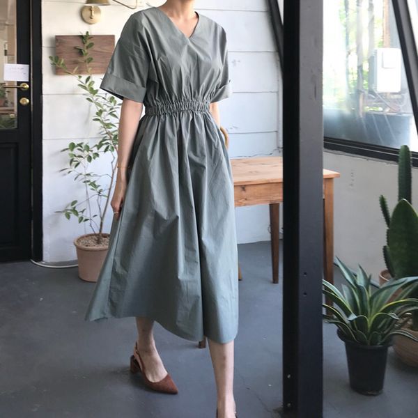2021 new women summer slim elastic waist long female plus size bodycon vestidos verano robe femme ete pleated sun jurken x8b9, Black;gray
2021 new women summer slim elastic waist long female plus size bodycon vestidos verano robe femme ete pleated sun jurken x8b9, Black;gray