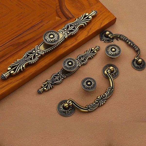 handles & pulls closet door hardware european fashion bronze cupboard drawer handle square zinc alloy cabinet kitchen pull jewelry box knob 
handles & pulls closet door hardware european fashion bronze cupboard drawer handle square zinc alloy cabinet kitchen pull jewelry box knob