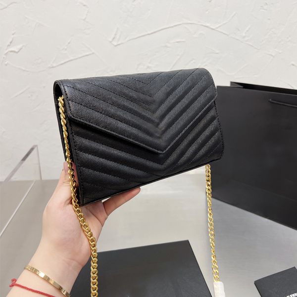 genuine leather envelope bag striped clutch glod color chain crossbody flap bags classic capital letters clutches women chains wallet gift
genuine leather envelope bag striped clutch glod color chain crossbody flap bags classic capital letters clutches women chains wallet gift