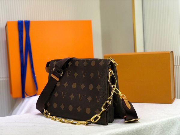 designer handbags luxury evening bags handbags lady chain shoulder bag patent leather drill open lid shopping fashion classic size 30-26-21c
designer handbags luxury evening bags handbags lady chain shoulder bag patent leather drill open lid shopping fashion classic size 30-26-21c