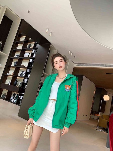21 summer tide brand webbing water-soluble embroidery bear hooded sunscreen jacket loose and thin, White
21 summer tide brand webbing water-soluble embroidery bear hooded sunscreen jacket loose and thin, White