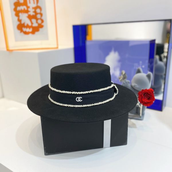 xiangjia version ~ 21 autumn and winter wool paris fashion show ele hat women's temperament high-end british style, Blue;gray
xiangjia version ~ 21 autumn and winter wool paris fashion show ele hat women's temperament high-end british style, Blue;gray