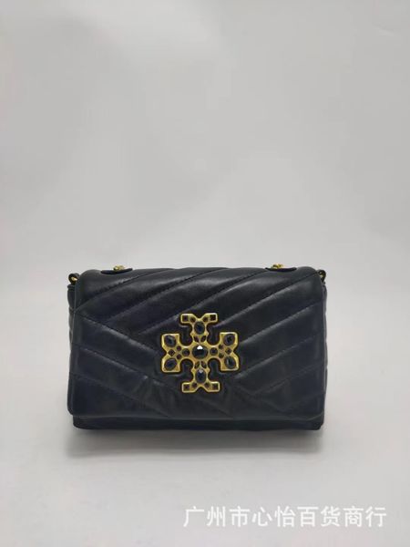 niu huo new simple fashion flip large rhombic chain solid color single shoulder messenger bag
niu huo new simple fashion flip large rhombic chain solid color single shoulder messenger bag