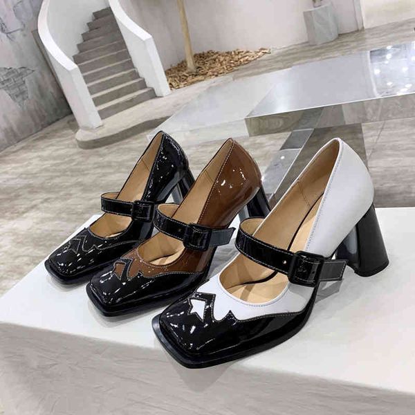 version ell niche bright high surface patent leather color matching light mouth square head thick heel high heel mary jane shoes single shoe, Black
version ell niche bright high surface patent leather color matching light mouth square head thick heel high heel mary jane shoes single shoe, Black