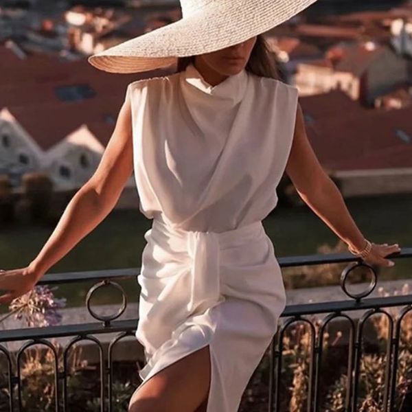2021 new summer sleeveless solid shirt vintage elegant stand collar loose blouse female chic ruched tunic office lady 3mi6, White
2021 new summer sleeveless solid shirt vintage elegant stand collar loose blouse female chic ruched tunic office lady 3mi6, White