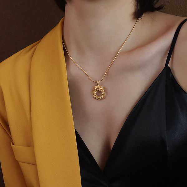 european and american fashion necklaces party delicate love luxury designer jewelry women necklace titanium steel clavicle chain pendants, Silver
european and american fashion necklaces party delicate love luxury designer jewelry women necklace titanium steel clavicle chain pendants, Silver