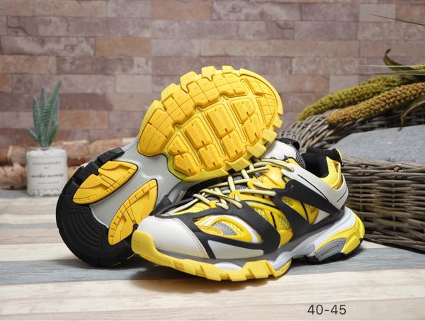sell mens casual runners shoes track 3.0 men women track trainers mesh and nylon casual sport shoes trainers sneakers with box size 40-45, Black
sell mens casual runners shoes track 3.0 men women track trainers mesh and nylon casual sport shoes trainers sneakers with box size 40-45, Black