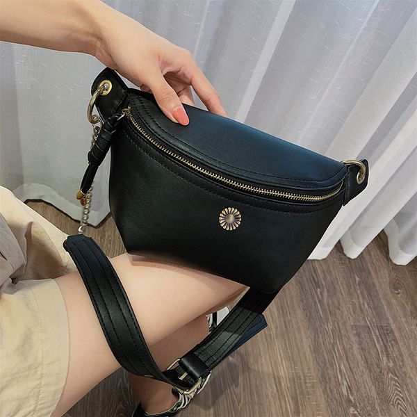 2021 new summer versatile chest women's leather messenger bag ins super waist bag trend
2021 new summer versatile chest women's leather messenger bag ins super waist bag trend