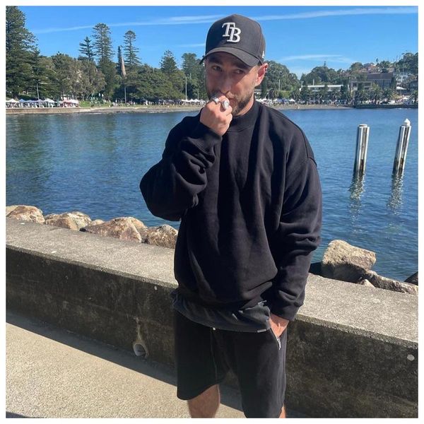 men's hoodies & sweatshirts european style high street represent 2021 double line series solid color casual loose men's and women&#, Black
men's hoodies & sweatshirts european style high street represent 2021 double line series solid color casual loose men's and women&#, Black