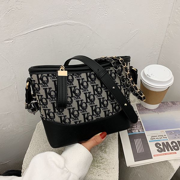 bag women's bag winter new versatile single shoulder texture chain messenger stray purse outlet
bag women's bag winter new versatile single shoulder texture chain messenger stray purse outlet