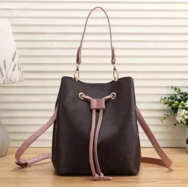 yq luxury bag woman designer famous handbags shoulder bags pu leather bucket totes women flower printing crossbody bag purse backpack
yq luxury bag woman designer famous handbags shoulder bags pu leather bucket totes women flower printing crossbody bag purse backpack