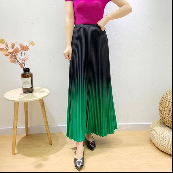 pleated gradient a line ankle length skirt 2021 autumn loose large size elastic waist office lady skirt slimming 2a136, Black
pleated gradient a line ankle length skirt 2021 autumn loose large size elastic waist office lady skirt slimming 2a136, Black