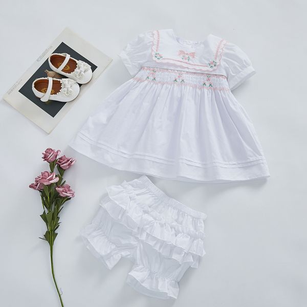 2pcs toddler smocking dresses for baby girl handmade smocked frock infant embroidery dress children boutique spanish clothes 210303, Red;yellow
2pcs toddler smocking dresses for baby girl handmade smocked frock infant embroidery dress children boutique spanish clothes 210303, Red;yellow