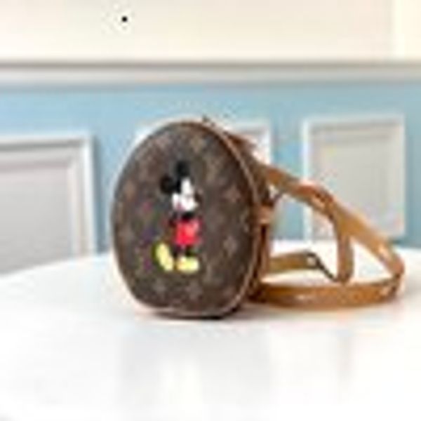 libobo6_1 omvn m45149 backpacks handbags iconic handles shoulder bags totes cross body bag clutches evening oxidized leather business, Red;black
libobo6_1 omvn m45149 backpacks handbags iconic handles shoulder bags totes cross body bag clutches evening oxidized leather business, Red;black