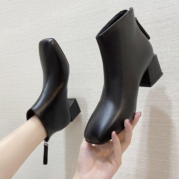 boots stylish autumn/winter large size women's thick heel high zipper short boot skin, Black
boots stylish autumn/winter large size women's thick heel high zipper short boot skin, Black