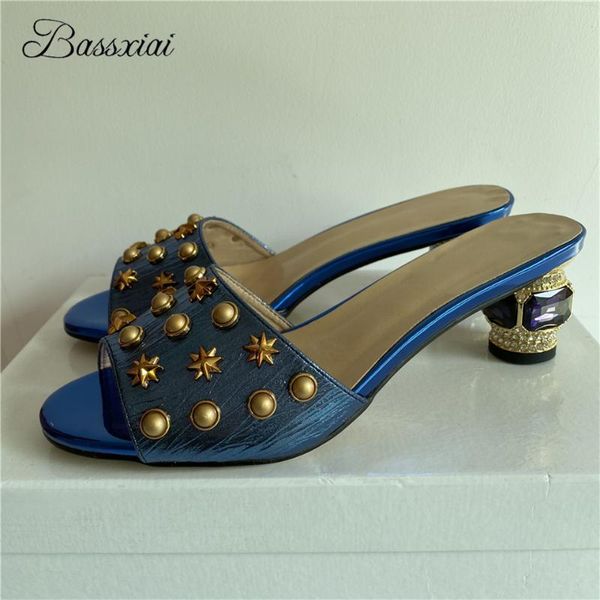 sandals pearl rivet metal decor runway mules for lady jeweled diamond heel real leather open toe slingbacks women summer, Black
sandals pearl rivet metal decor runway mules for lady jeweled diamond heel real leather open toe slingbacks women summer, Black