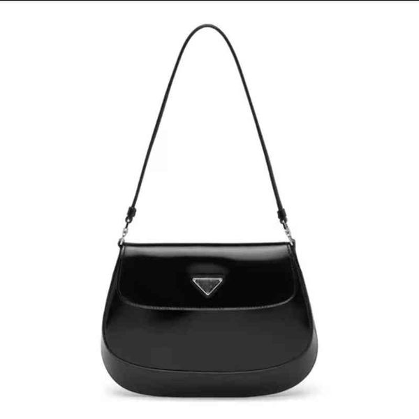 designer s women's 2022 new p family cleo armpit cover head flip leather women's single shoulder bag messenger french stick bag
designer s women's 2022 new p family cleo armpit cover head flip leather women's single shoulder bag messenger french stick bag