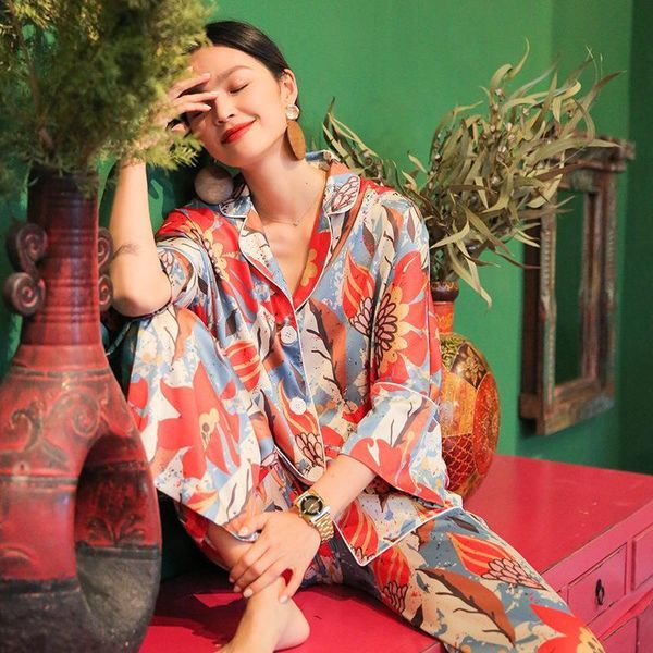 2020 new pajamas for women fashion ice silk two piece suit home clothes ,unique sleep wear tide pajama set, Black;red
2020 new pajamas for women fashion ice silk two piece suit home clothes ,unique sleep wear tide pajama set, Black;red
