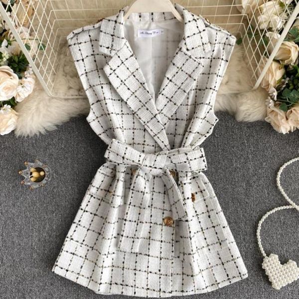 women's vests arrival small fragrance tweed plaid vest women notched slim single breasted waist coat with belt, Black;white
women's vests arrival small fragrance tweed plaid vest women notched slim single breasted waist coat with belt, Black;white