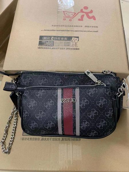 gs2021 new texture popular bag splicing embossing detachable child mother multi-purpose two in one shoulder
gs2021 new texture popular bag splicing embossing detachable child mother multi-purpose two in one shoulder