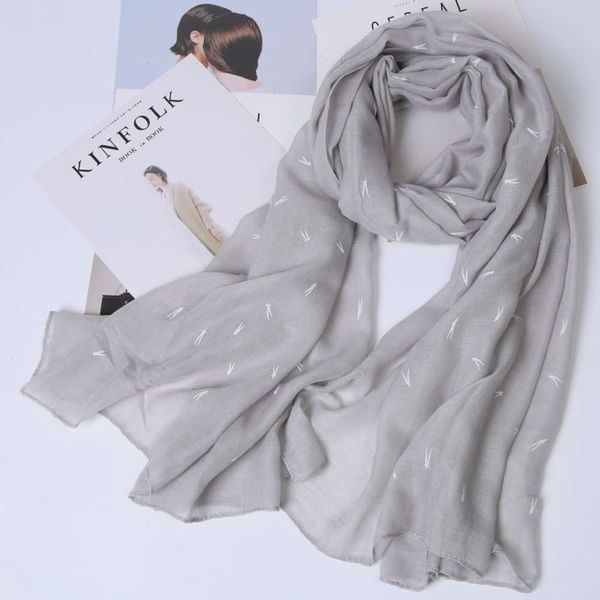 korean version of winter warm silk spring and autumn women long thin cotton linen scarf small fresh gray, Blue;gray
korean version of winter warm silk spring and autumn women long thin cotton linen scarf small fresh gray, Blue;gray