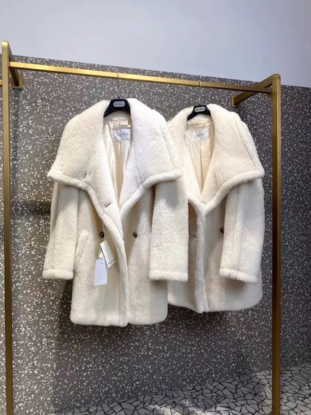 alpaca real fur coat women winter suit collar short nature teddy bear fur coats overcoat female genuine furs jacket, Tan;black
alpaca real fur coat women winter suit collar short nature teddy bear fur coats overcoat female genuine furs jacket, Tan;black
