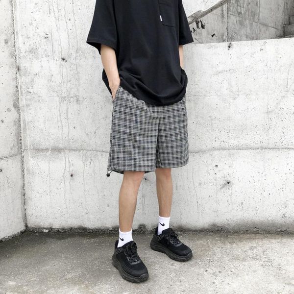 men's shorts plaid korean elastic waist casual fashion loose streetwear straight five-point pants men, White;black
men's shorts plaid korean elastic waist casual fashion loose streetwear straight five-point pants men, White;black