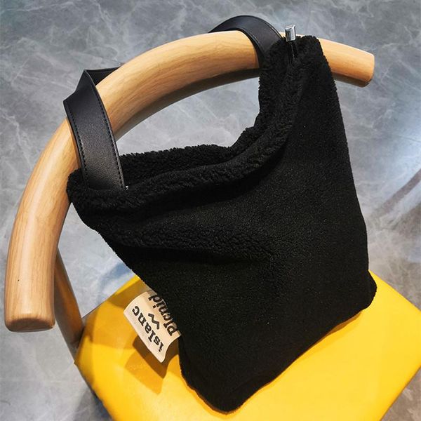 evening bags tote for women fashion wild sheep curly simple shoulder messenger large-capacity bucket bag purses grand sac femme
evening bags tote for women fashion wild sheep curly simple shoulder messenger large-capacity bucket bag purses grand sac femme