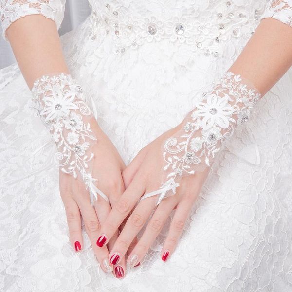 bridal gloves bgw hook finger appliques lace flowers short wedding with crystal for dress accessories marriage, White
bridal gloves bgw hook finger appliques lace flowers short wedding with crystal for dress accessories marriage, White