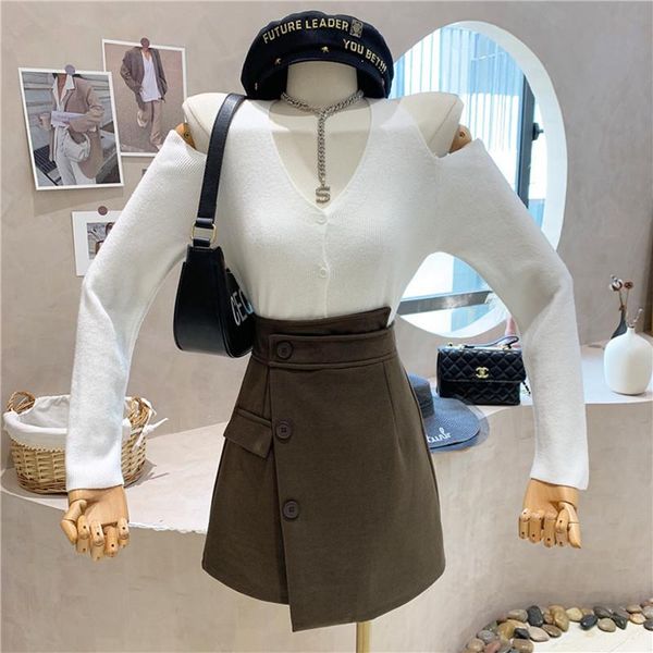 women's sweaters niche design clothing 2021 autumn v-neck knitted cardigan long sleeved off shoulder halter sweater bottomed coat top, White;black
women's sweaters niche design clothing 2021 autumn v-neck knitted cardigan long sleeved off shoulder halter sweater bottomed coat top, White;black