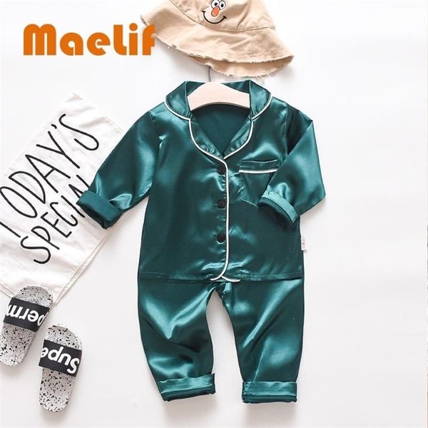 new children's autumn pajamas explosion bear suit korean style leisure comfortable cute pajamas sets fashion 210225, Blue;red
new children's autumn pajamas explosion bear suit korean style leisure comfortable cute pajamas sets fashion 210225, Blue;red