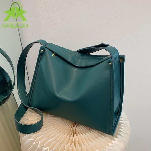 evening bags luxury designer high capacity handbag for women quality pu leather shoulder 2021 fashion solid color messenger bag
evening bags luxury designer high capacity handbag for women quality pu leather shoulder 2021 fashion solid color messenger bag