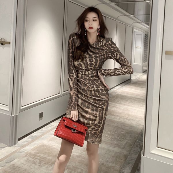 new arrival fashion spring midi party women ol temperament pleated asymmetrical leopard print shiny night club dress o414, White;black
new arrival fashion spring midi party women ol temperament pleated asymmetrical leopard print shiny night club dress o414, White;black