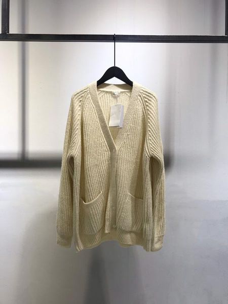 women's knits & tees big v-neck milk white vertical stripes of fund 2021 autumn winters is knitted cardigan 0828
women's knits & tees big v-neck milk white vertical stripes of fund 2021 autumn winters is knitted cardigan 0828