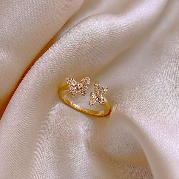 fashion gold plated butterfly design rings for women female vintage zircon copper open finger couple wedding ring jewelry gifts, Golden;silver
fashion gold plated butterfly design rings for women female vintage zircon copper open finger couple wedding ring jewelry gifts, Golden;silver
