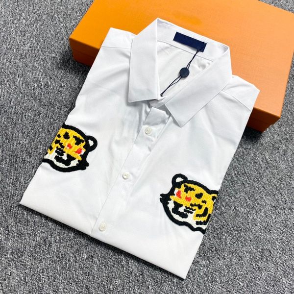 2022 luxurys designers blouse shirts mens fashion tiger embroidery tshirt casual shirts men womens short sleeve turn down collar dress shirt, White;black
2022 luxurys designers blouse shirts mens fashion tiger embroidery tshirt casual shirts men womens short sleeve turn down collar dress shirt, White;black