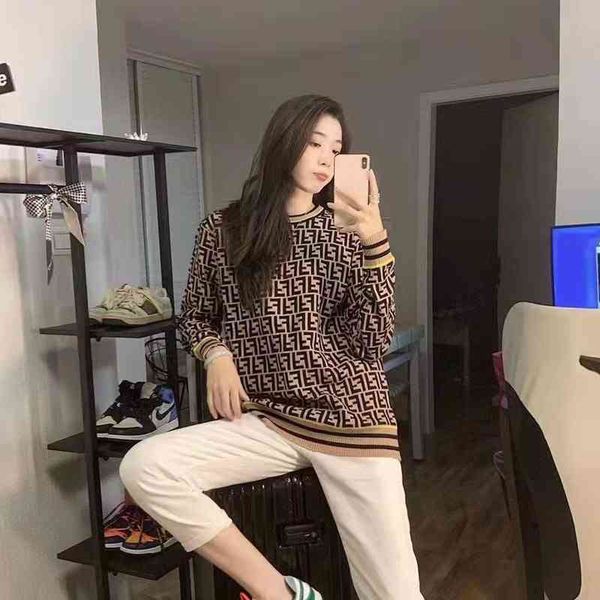 2022 factory wholesale new high version old flower double letter jacquard simple temperament knitted pullover age reducing loose and versati, Black;gray
2022 factory wholesale new high version old flower double letter jacquard simple temperament knitted pullover age reducing loose and versati, Black;gray