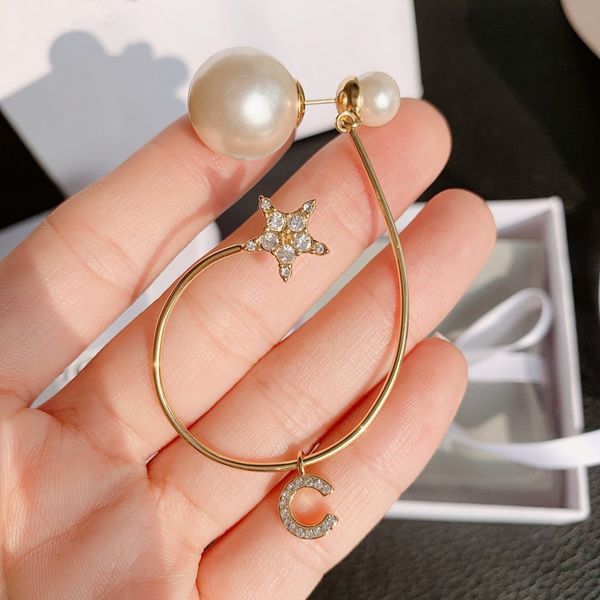 c2025 korean star small bee before and after the size of pearl earrings french letters tassel single ear stud girls party to send gifts, Golden;silver
c2025 korean star small bee before and after the size of pearl earrings french letters tassel single ear stud girls party to send gifts, Golden;silver