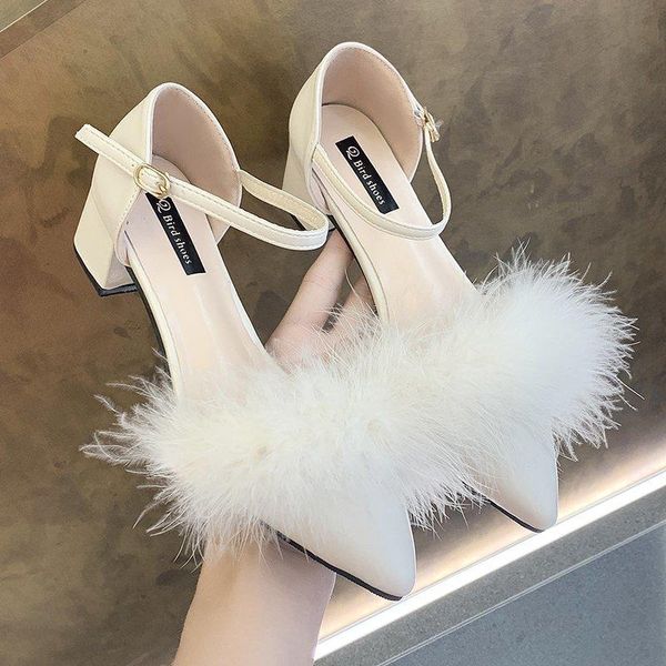 slippers 100% real ostrich feather sandals women shoes fur square heel lady dual use mujer wedges indoor slides plus 2021 size 35-40, Black
slippers 100% real ostrich feather sandals women shoes fur square heel lady dual use mujer wedges indoor slides plus 2021 size 35-40, Black