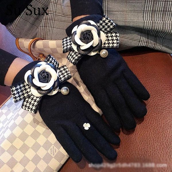 five fingers gloves camellia winter women touchscreen pearl cashmere keep warm full finge korea, Blue;gray
five fingers gloves camellia winter women touchscreen pearl cashmere keep warm full finge korea, Blue;gray