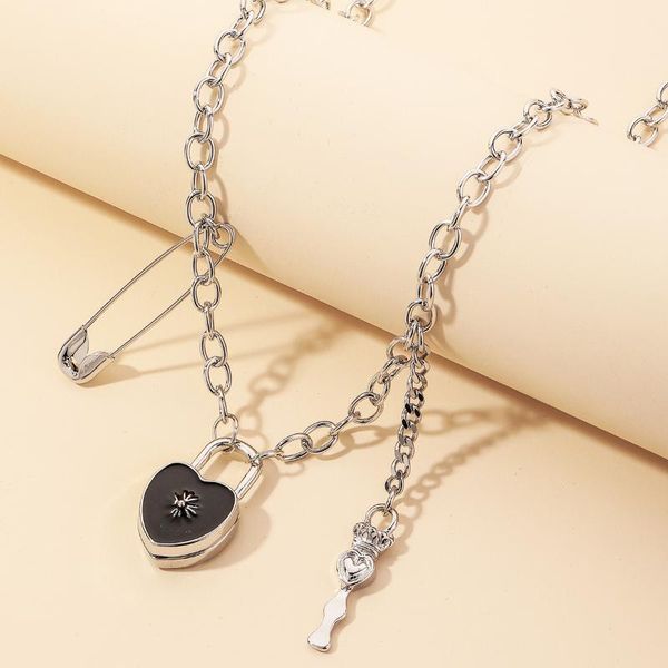chokers hiphop key pendants lock chain silver color pin necklace on the neck women choker fashion jewelry 2021 trendy party accessories, Golden;silver
chokers hiphop key pendants lock chain silver color pin necklace on the neck women choker fashion jewelry 2021 trendy party accessories, Golden;silver
