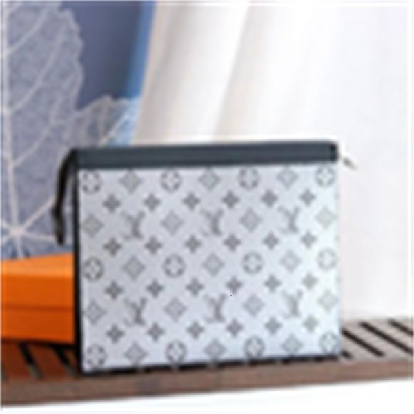 brand designer luxury m61692 m63036 pochette voyage handbag leather long wallets chain wallet pouches key card holders cases purse, Black;red
brand designer luxury m61692 m63036 pochette voyage handbag leather long wallets chain wallet pouches key card holders cases purse, Black;red