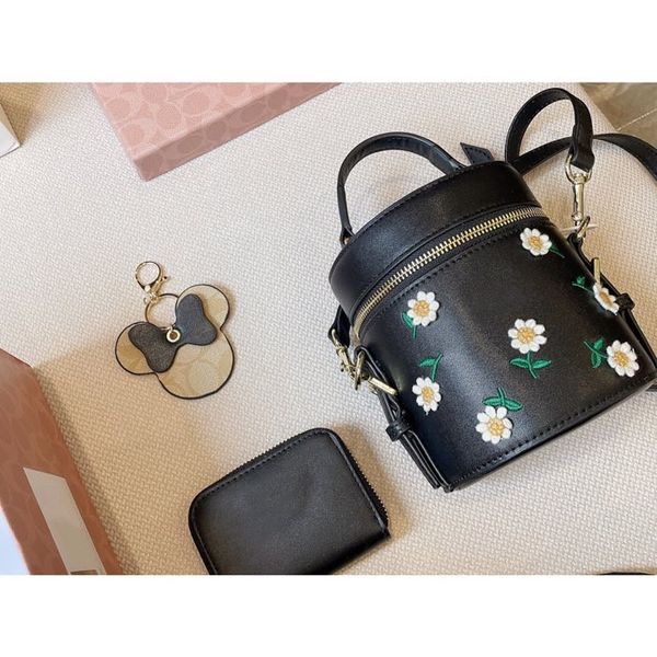 women evening crossbody bag weave flap bags for woman quality leather thick chain shoulder messenger female handbag and purse 14-15cm
women evening crossbody bag weave flap bags for woman quality leather thick chain shoulder messenger female handbag and purse 14-15cm