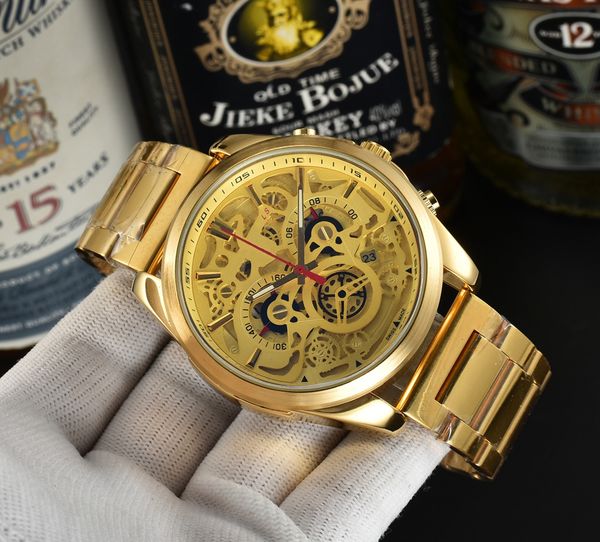 men fashion wristwatches luxury watch six stitches all dials work the brand sports chronograph automatic steel strap, Slivery;brown 
men fashion wristwatches luxury watch six stitches all dials work the brand sports chronograph automatic steel strap, Slivery;brown