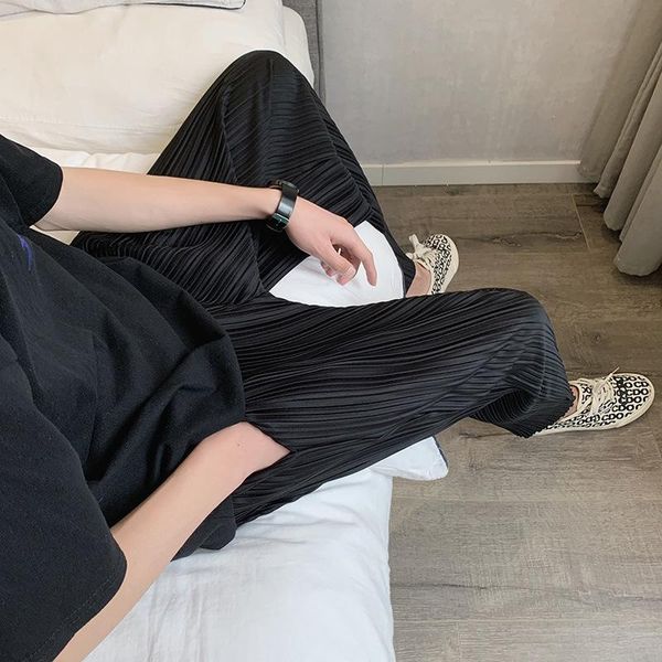 men's pants summer 2021 thin short loose and handsome straight leg casual sports nine-point drape wide, Black
men's pants summer 2021 thin short loose and handsome straight leg casual sports nine-point drape wide, Black