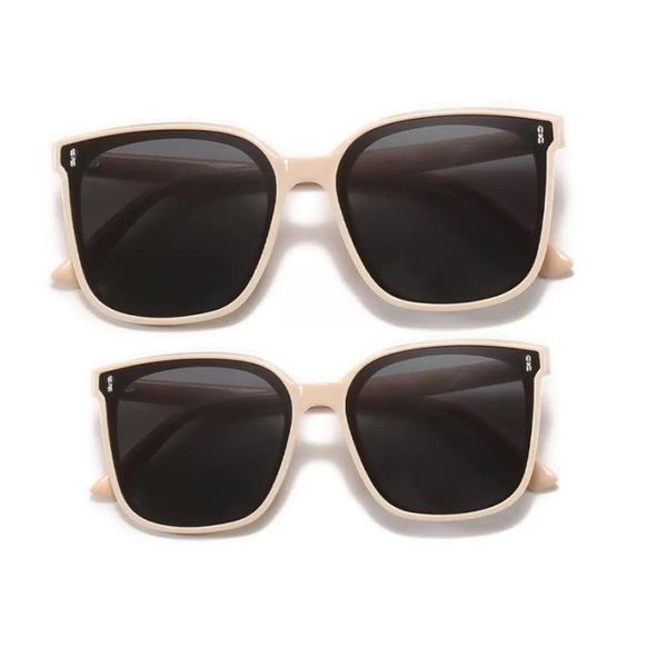 sunglasses parent-child polarized brand designer fashion glasses leisure travel sunshade mirror family picnic mandatory set, Blue
sunglasses parent-child polarized brand designer fashion glasses leisure travel sunshade mirror family picnic mandatory set, Blue
