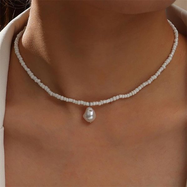 pendant necklaces creative irregular design imitation pearl necklace bohemian personality rice bead beaded female accessories, Silver
pendant necklaces creative irregular design imitation pearl necklace bohemian personality rice bead beaded female accessories, Silver